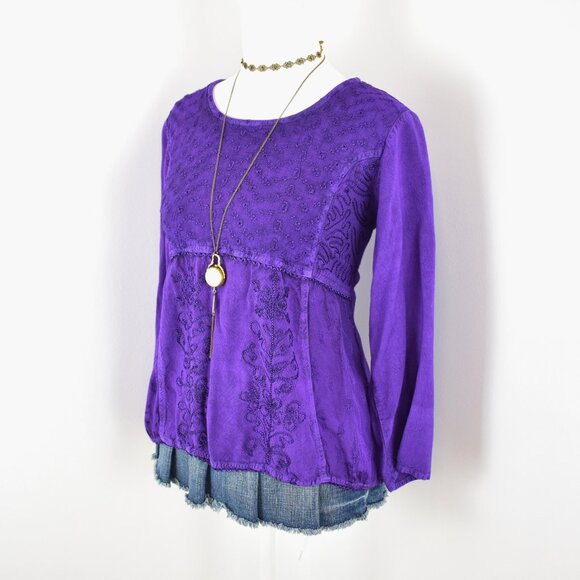 VTG 90s Y2K Purple Eyelet Floral Embroidery Long Sleeve Flowy Babydoll Top - Picture 2 of 5